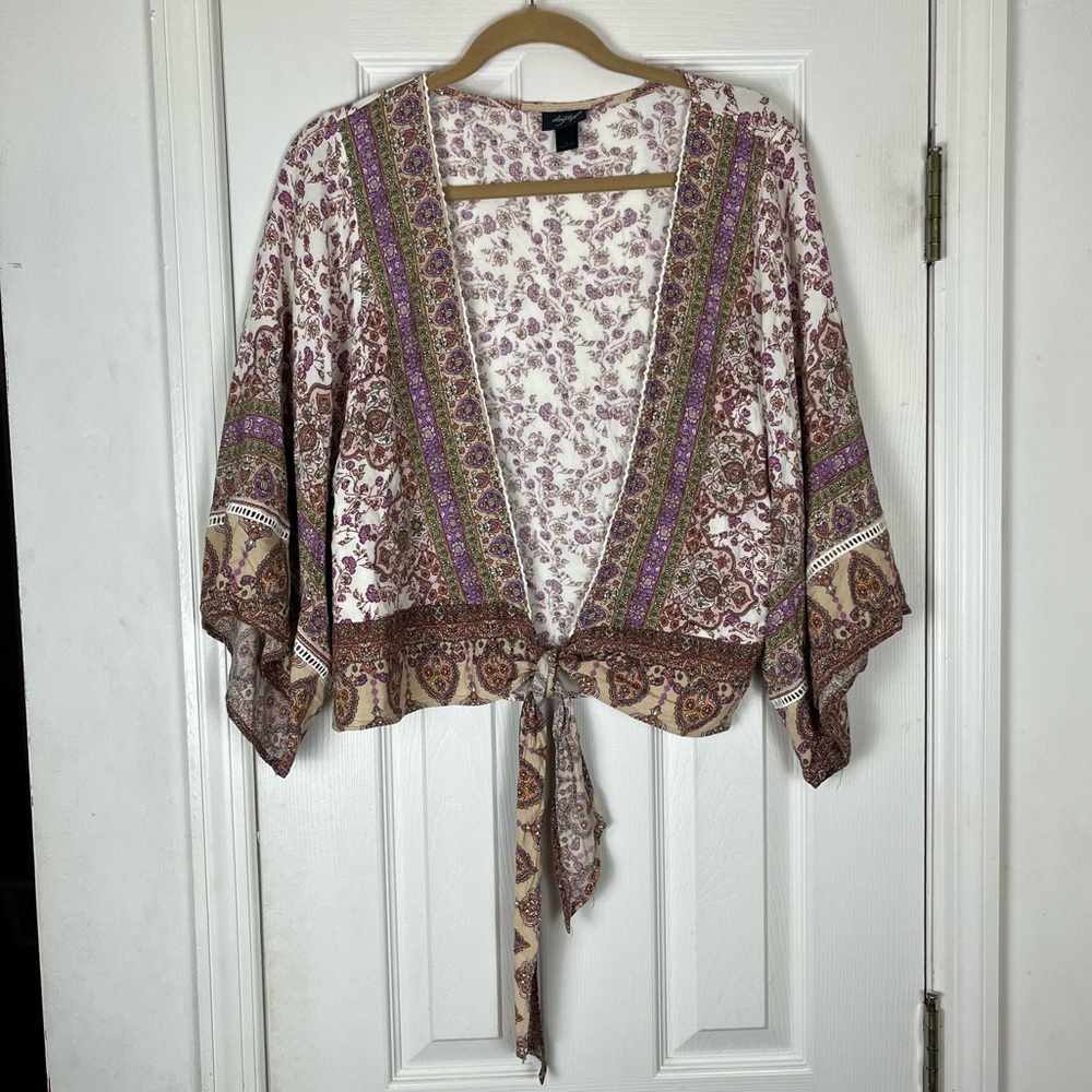 Daytrip Tie Front Crop Kimono Floral Paisley Boho Top